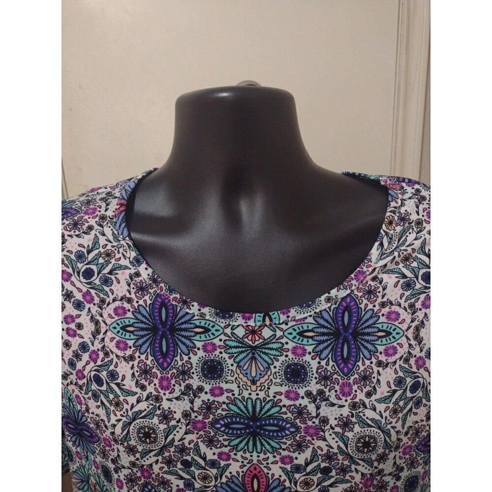 NWT EAST 5TH WOMENS LARGE L STRETCH BUTTON UP FLORAL BLOUSE - NEW WITH TAGS - Picture 4 of 10